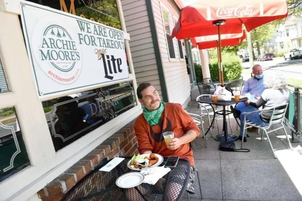Peachy Paradise In East Rock Near Dt/Yale New Haven Exterior foto